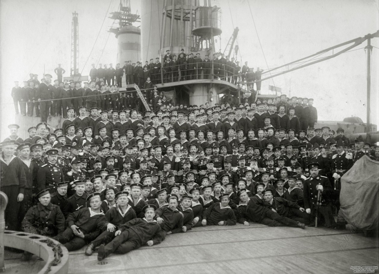 Офицеры крейсера Варяг 1904