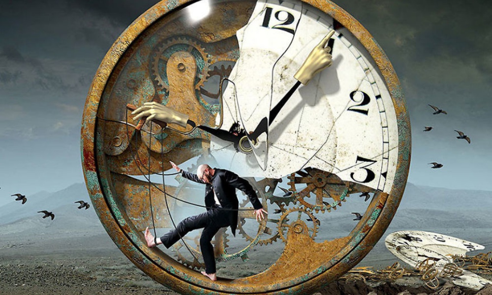 Время в качестве 720. Uriah Heep Live at koko 2015. Человек часы. А время уходит. Часы в прошлое.
